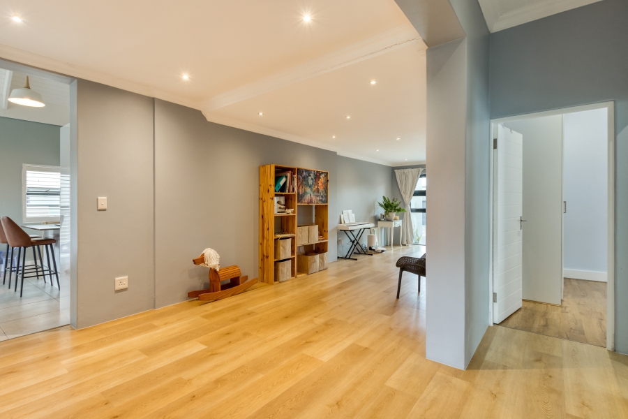 To Let 4 Bedroom Property for Rent in Aan de Wijnlanden Western Cape